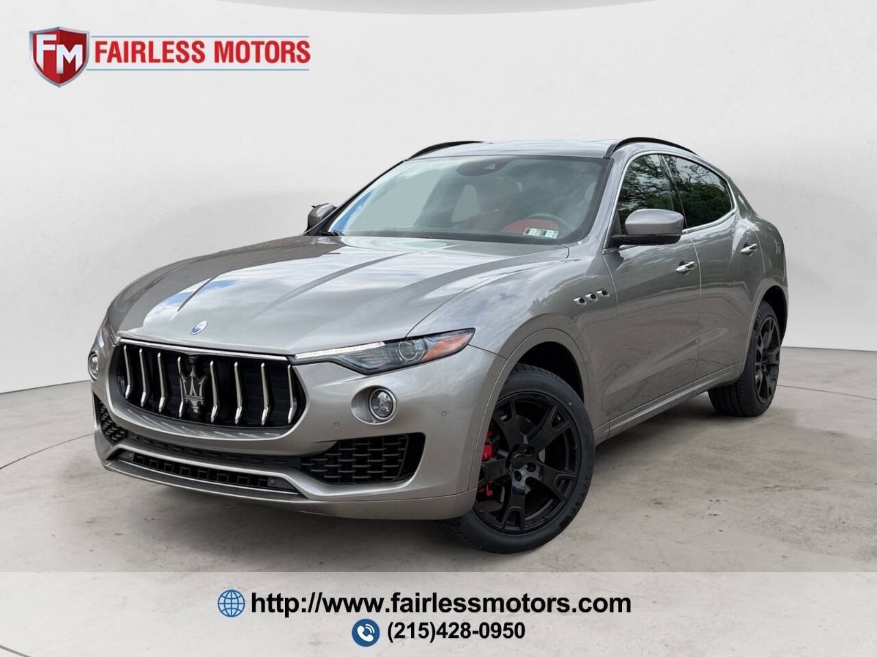2019 Maserati Levante Base AWD 4dr SUV in Grigio Metallic — front three-quarter view